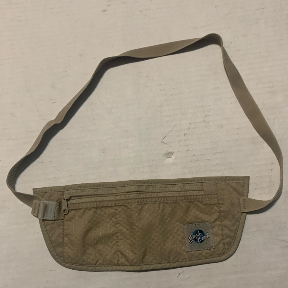Eagle Creek Travel Gear Waist Belt Belly Bag Under Your Shirt Wallet secure